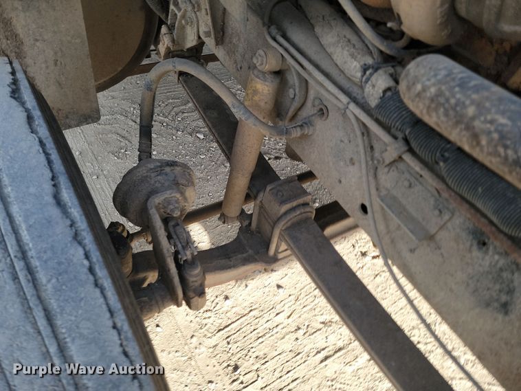 image for item KU9011 2004 Sterling AT9500  semi truck