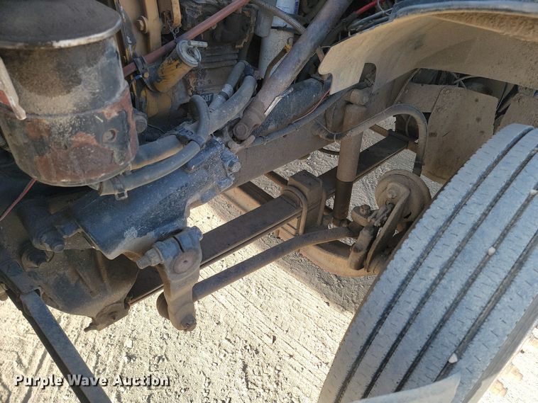 image for item KU9011 2004 Sterling AT9500  semi truck