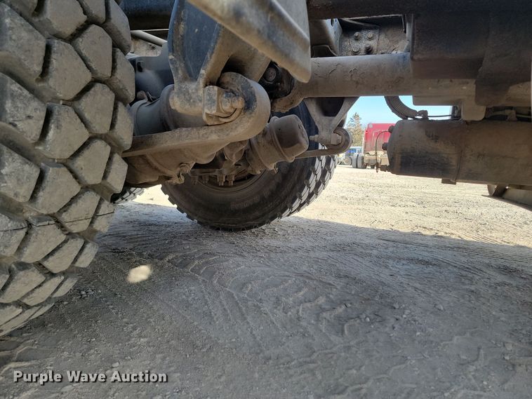 image for item KU9011 2004 Sterling AT9500  semi truck