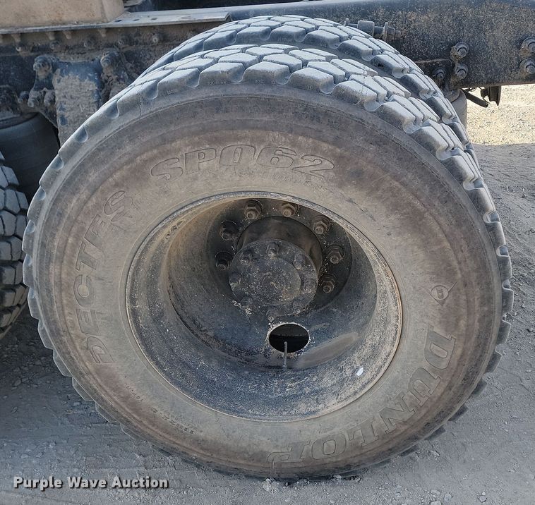 image for item KU9011 2004 Sterling AT9500  semi truck