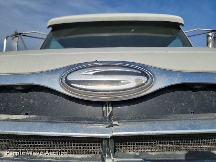 image for item KU9011 2004 Sterling AT9500  semi truck