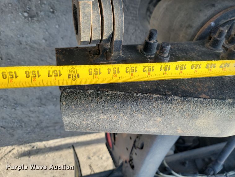 image for item KU9014 2002 Sterling AT9500  semi truck