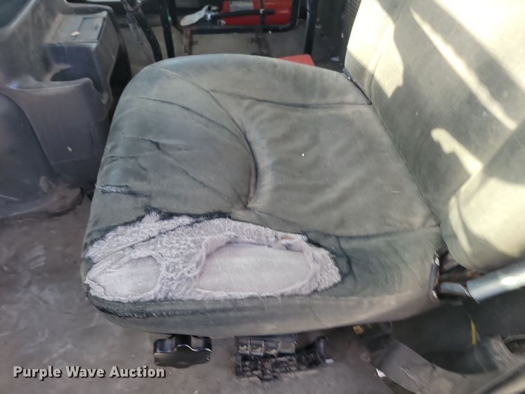 image for item KU9014 2002 Sterling AT9500  semi truck