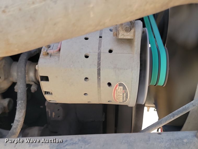 image for item KU9014 2002 Sterling AT9500  semi truck