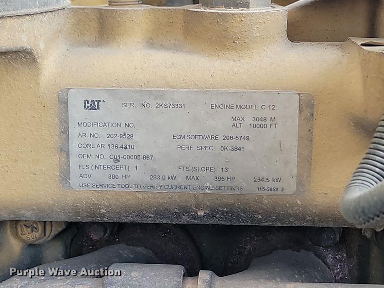 image for item KU9014 2002 Sterling AT9500  semi truck