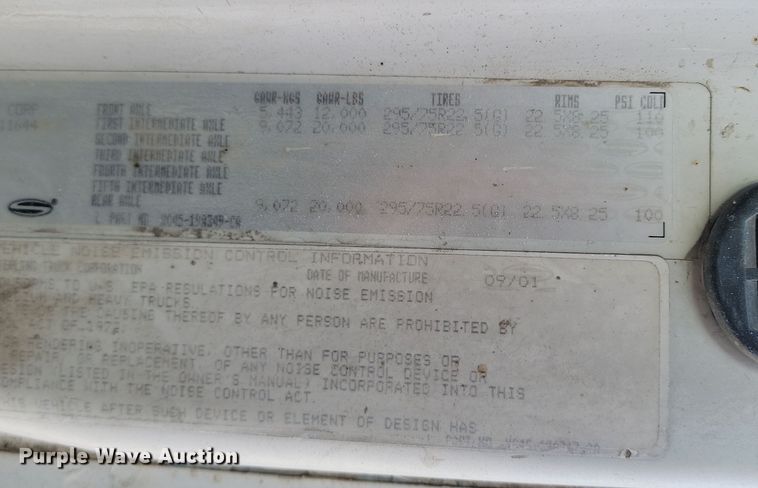 image for item KU9014 2002 Sterling AT9500  semi truck