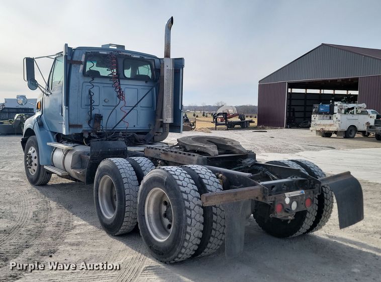 image for item KU9015 2000 Sterling AT9513  semi truck