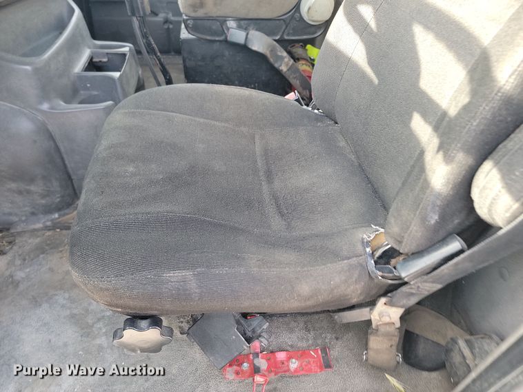 image for item KU9015 2000 Sterling AT9513  semi truck