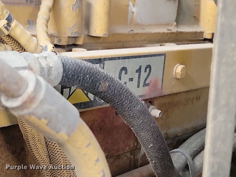 image for item KU9015 2000 Sterling AT9513  semi truck