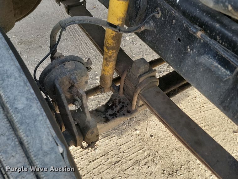 image for item KU9015 2000 Sterling AT9513  semi truck