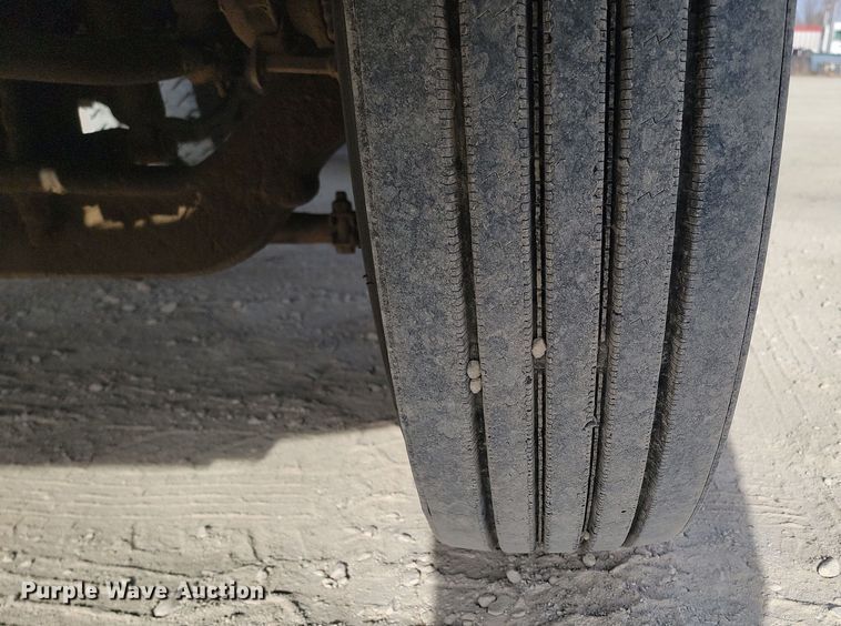 image for item KU9015 2000 Sterling AT9513  semi truck