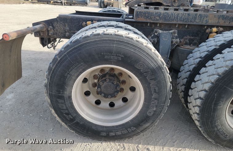 image for item KU9015 2000 Sterling AT9513  semi truck