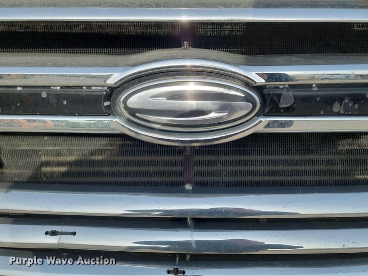 image for item KU9015 2000 Sterling AT9513  semi truck