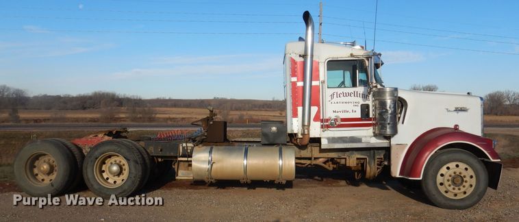 image for item LC9387 1996 Kenworth W900 semi truck