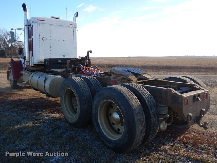 image for item LC9387 1996 Kenworth W900 semi truck