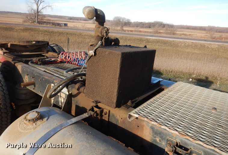 image for item LC9387 1996 Kenworth W900 semi truck