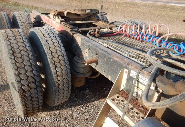 image for item LC9387 1996 Kenworth W900 semi truck