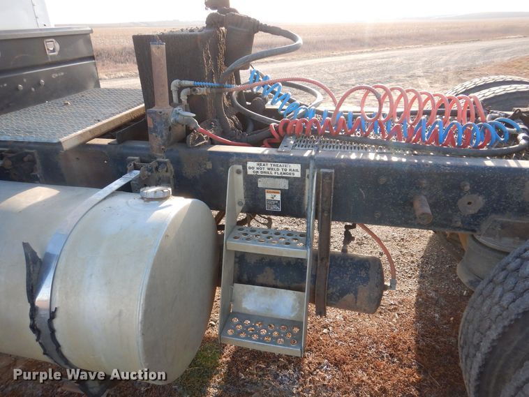 image for item LC9387 1996 Kenworth W900 semi truck