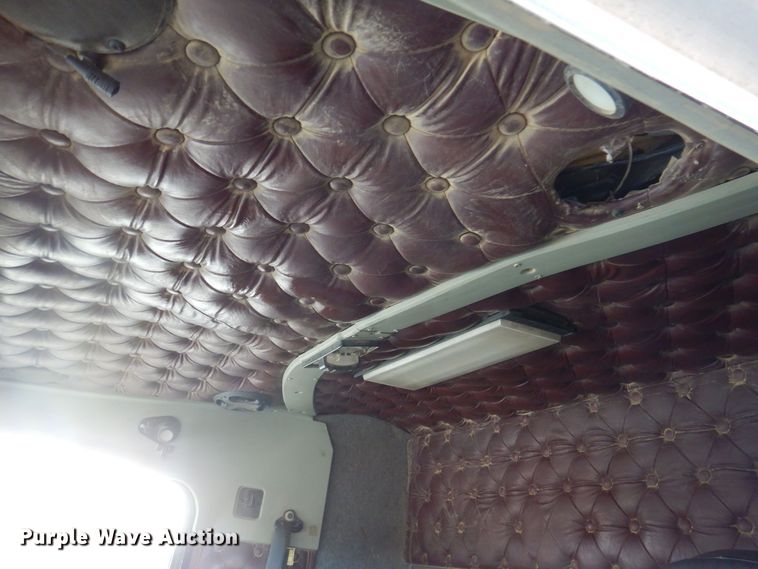 image for item LC9387 1996 Kenworth W900 semi truck