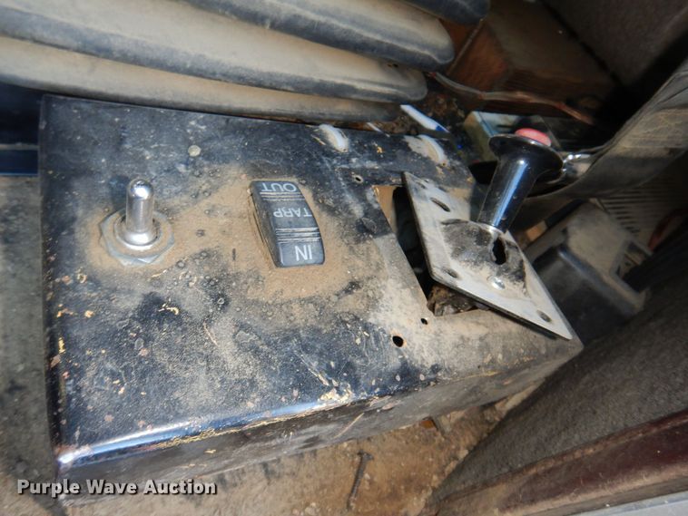 image for item LC9387 1996 Kenworth W900 semi truck