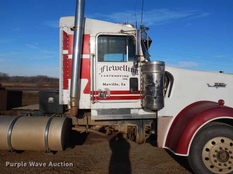 image for item LC9387 1996 Kenworth W900 semi truck