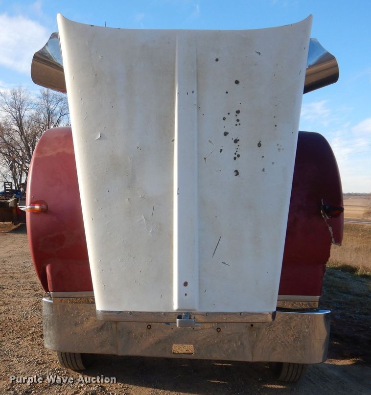 image for item LC9387 1996 Kenworth W900 semi truck