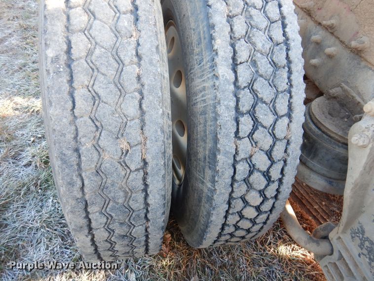 image for item LC9387 1996 Kenworth W900 semi truck