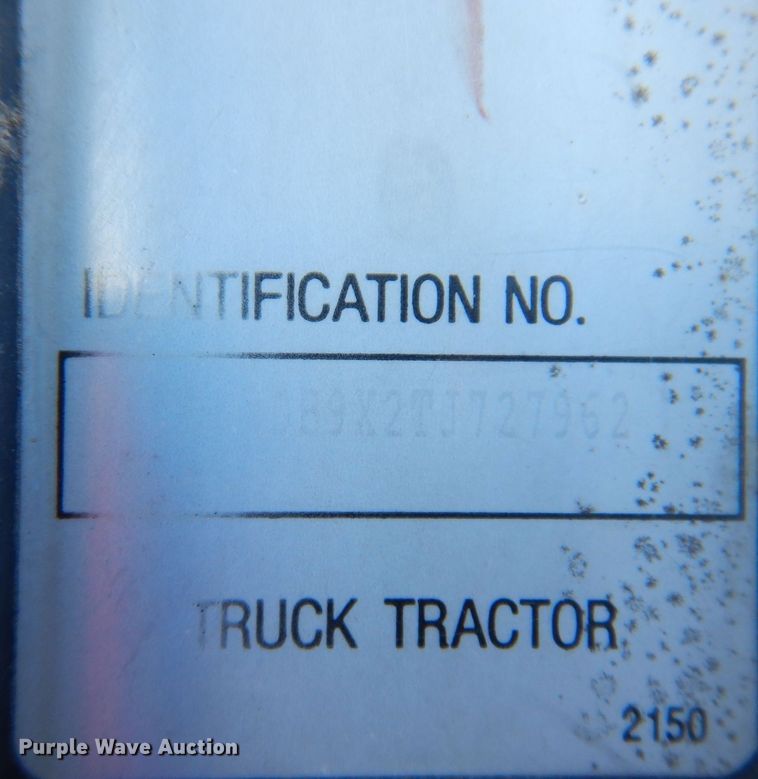 image for item LC9387 1996 Kenworth W900 semi truck