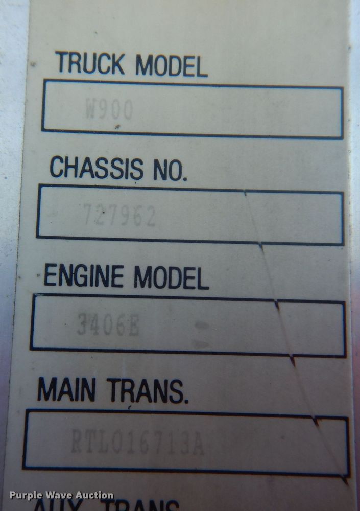 image for item LC9387 1996 Kenworth W900 semi truck