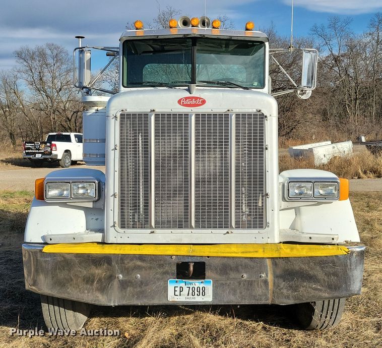 image for item LC9456 1996 Peterbilt 378  semi truck