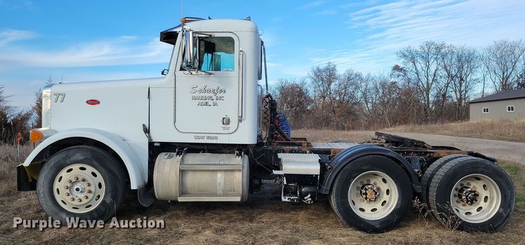 image for item LC9456 1996 Peterbilt 378  semi truck