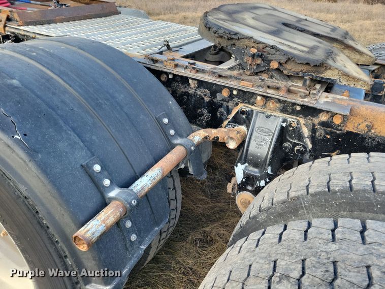 image for item LC9456 1996 Peterbilt 378  semi truck