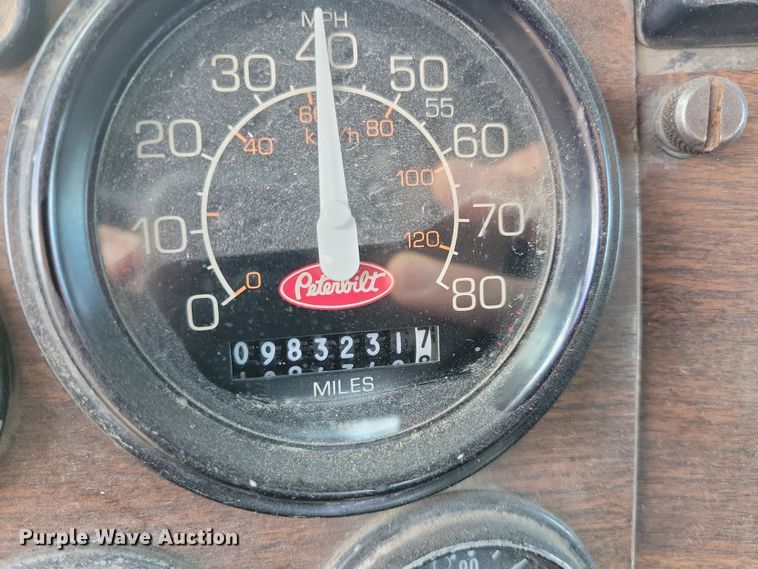 image for item LC9456 1996 Peterbilt 378  semi truck