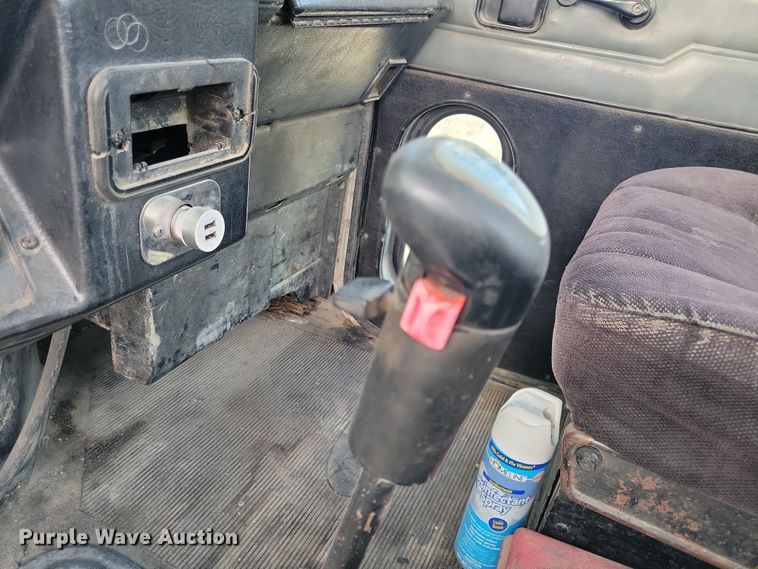 image for item LC9456 1996 Peterbilt 378  semi truck