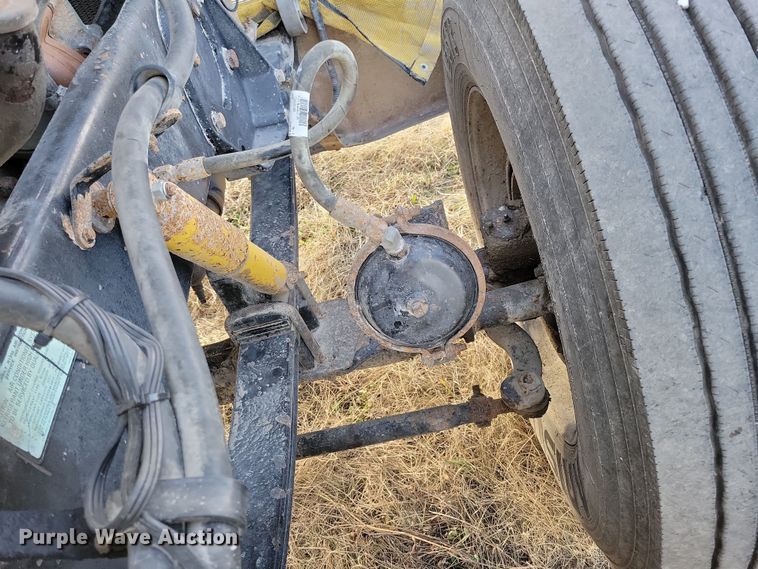 image for item LC9456 1996 Peterbilt 378  semi truck