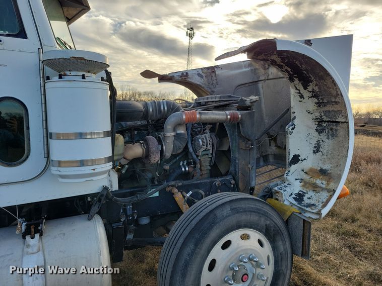 image for item LC9456 1996 Peterbilt 378  semi truck