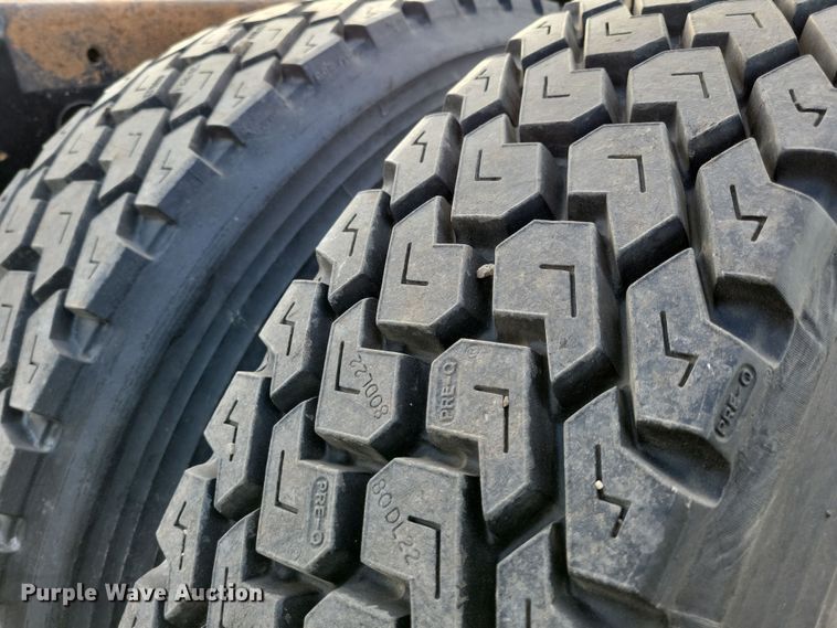 image for item LC9456 1996 Peterbilt 378  semi truck