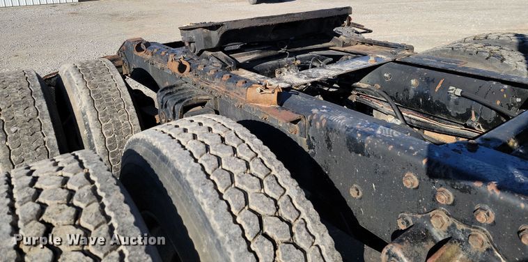 image for item LD9050 1993 WhiteGMC WGM  semi truck