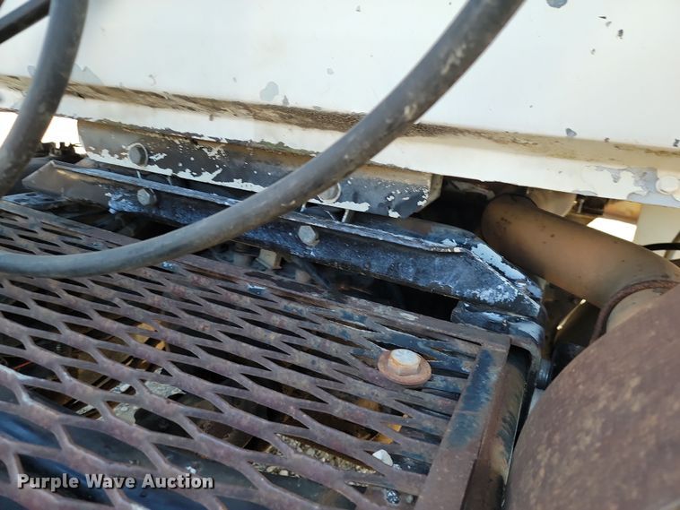 image for item LD9050 1993 WhiteGMC WGM  semi truck