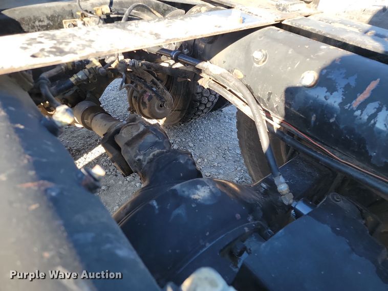 image for item LD9050 1993 WhiteGMC WGM  semi truck