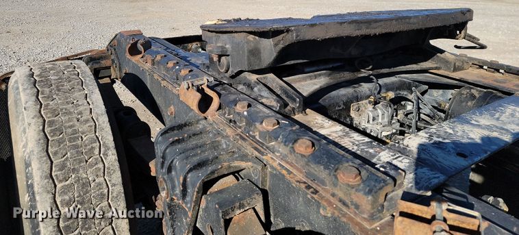 image for item LD9050 1993 WhiteGMC WGM  semi truck