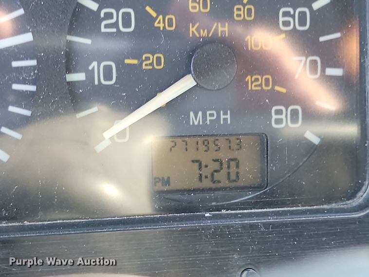 image for item LD9050 1993 WhiteGMC WGM  semi truck