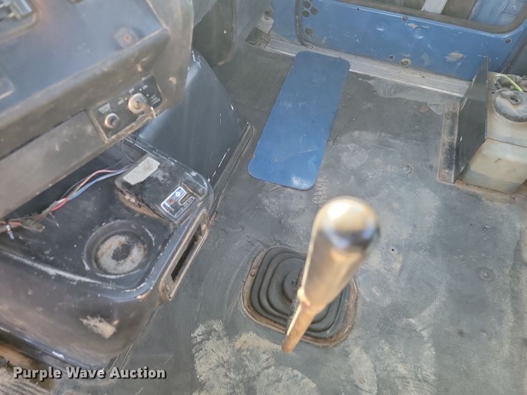 image for item LD9050 1993 WhiteGMC WGM  semi truck