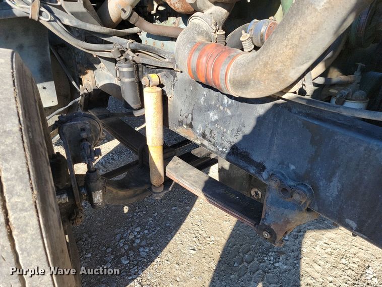 image for item LD9050 1993 WhiteGMC WGM  semi truck