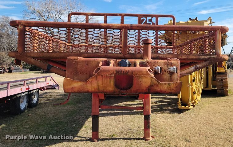 image for item LD9065 1981 Nabor SE  skid trailer