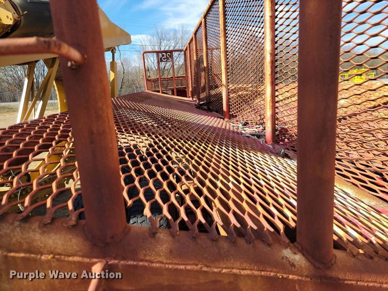 image for item LD9065 1981 Nabor SE  skid trailer