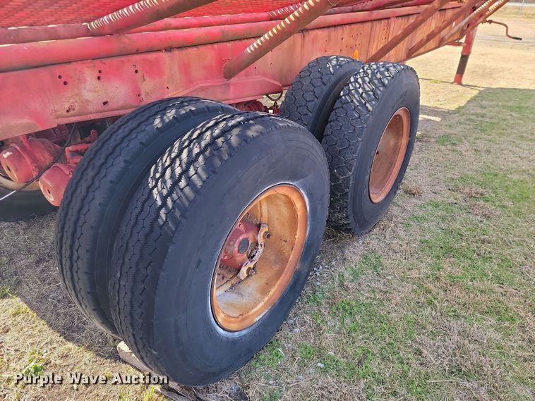 image for item LD9065 1981 Nabor SE  skid trailer