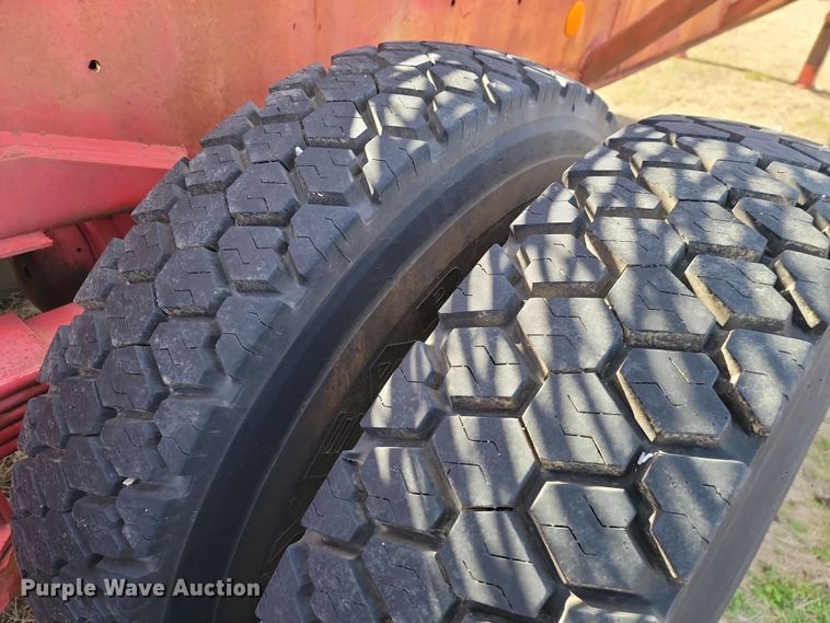 image for item LD9065 1981 Nabor SE  skid trailer