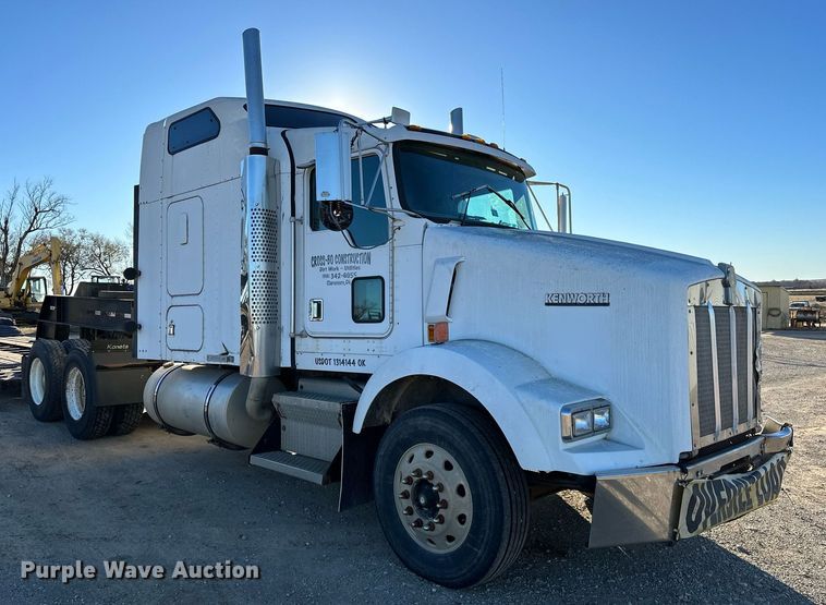 2001 Kenworth T880 semi truck in Ochelata, OK Item LD9070 for sale