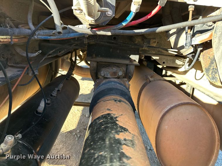 2001 Kenworth T880 semi truck in Ochelata, OK Item LD9070 for sale